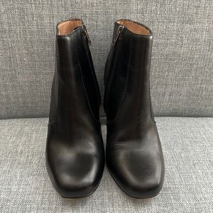 Madewell Black Leather booties size 6.5